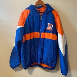 AUTHENTIC Vintage Denver BRONCOS starter PUFFER jacket size XL great condition!